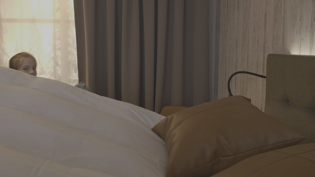 Bed lift for hotel rooms